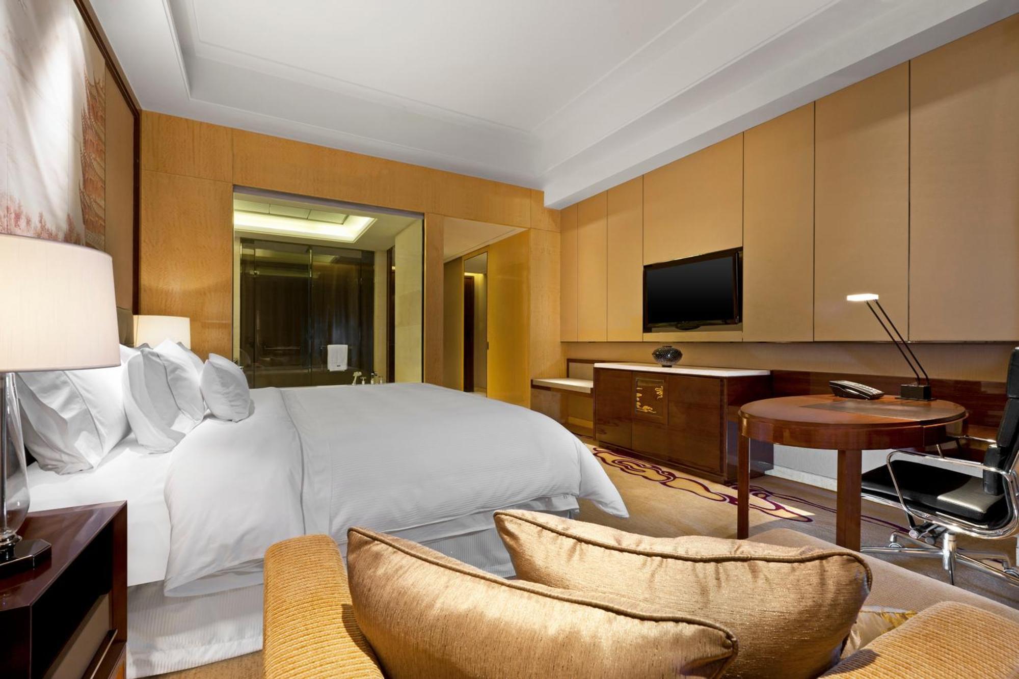 The Westin Wuhan Wuchang Экстерьер фото