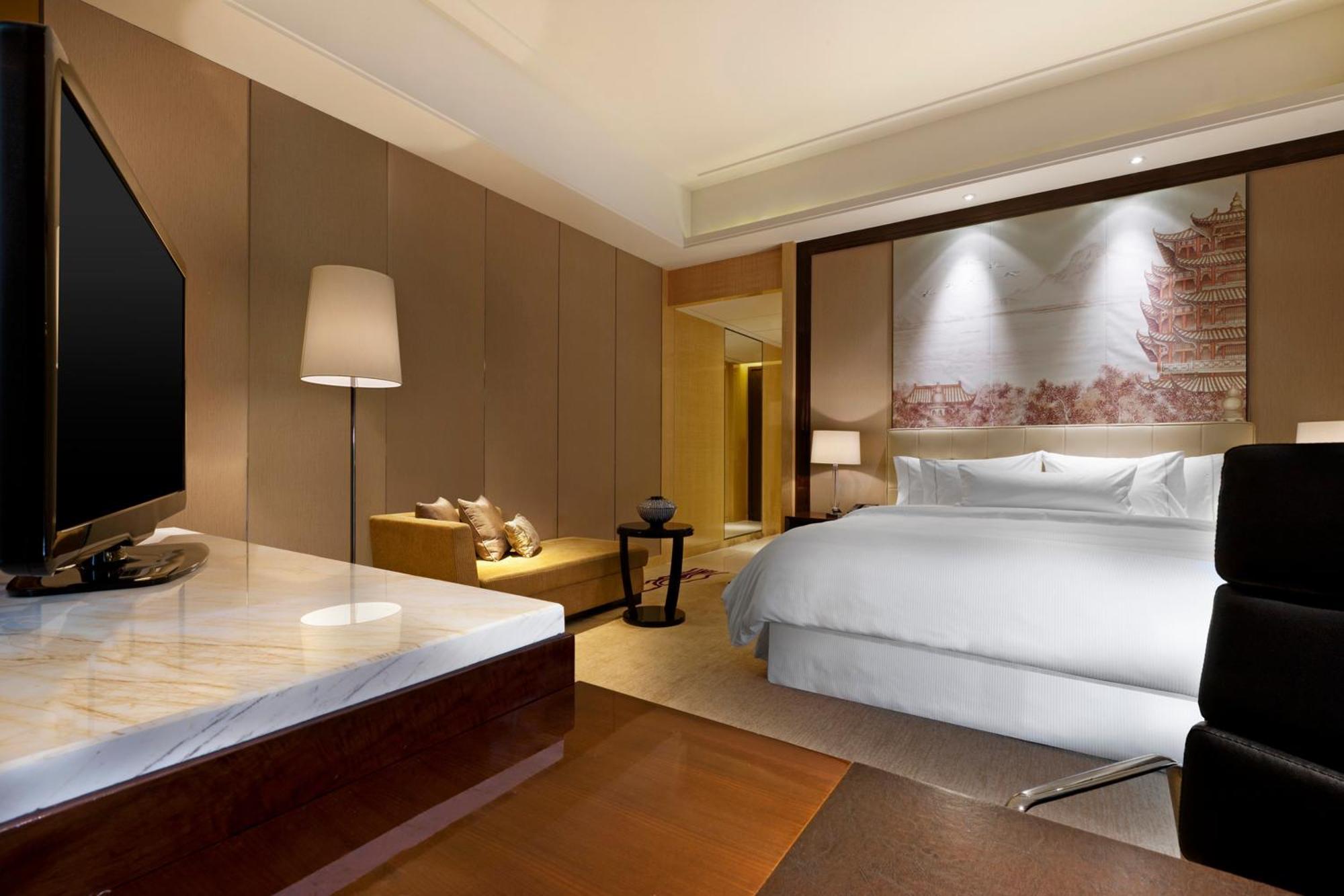The Westin Wuhan Wuchang Экстерьер фото